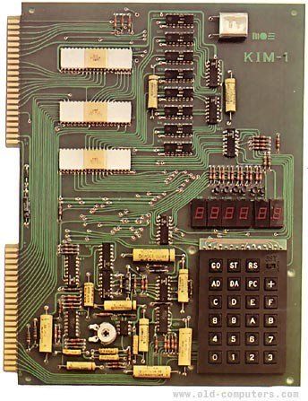 Плата компьютера KIM-1 (old-computers.com)