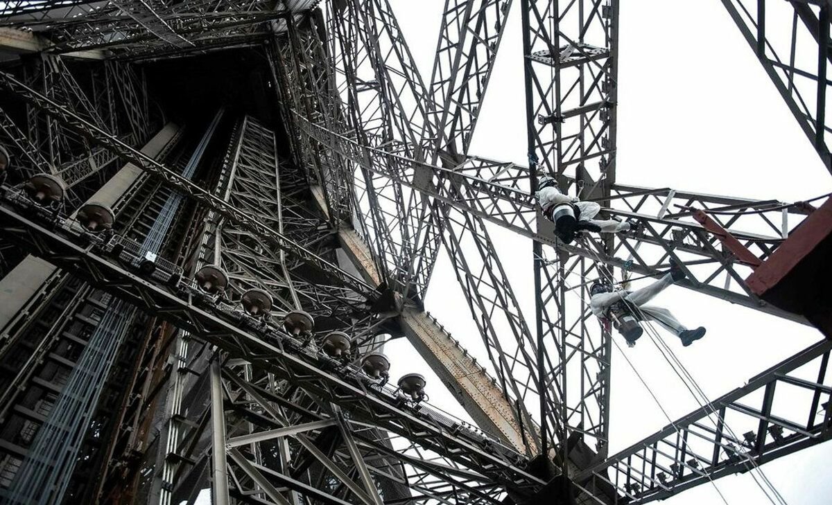 Игра железные башни. Эйфель / Eiffel (2021). Эльфеева башня 2024. Железная башня. Эйфелева башня внутри.