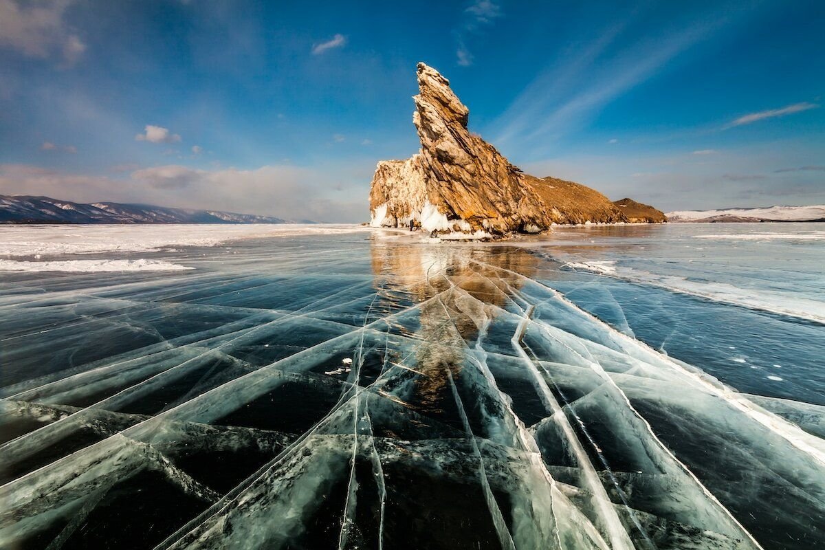 Lake baikal russia. Озеро Байкал. Байкал фото. Зимний Байкал Ольхон. Ольхон Байкал лед.
