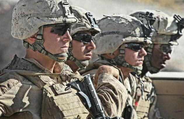 Почему пехотинцы США постоянно носят темные очки?
