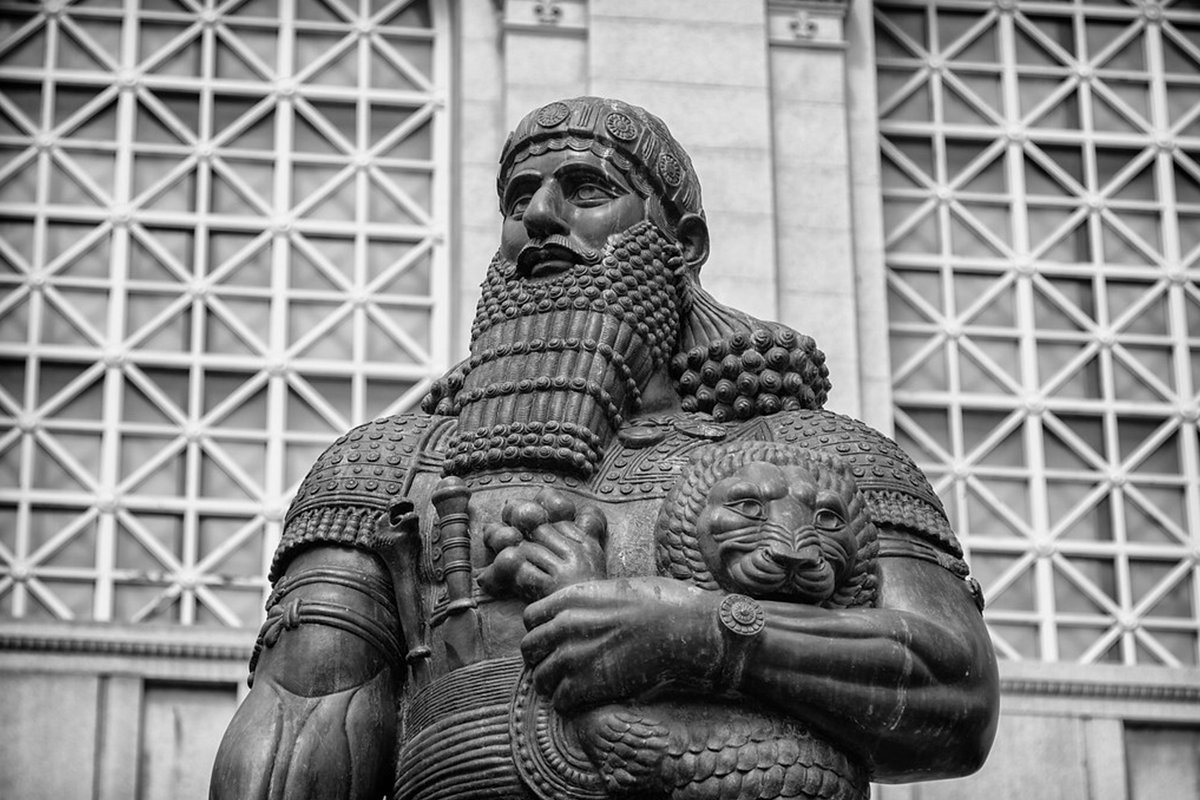Ассирийский новый год 2024. Ашурбанипал Ассирия. Ассирия Ашшурбанапал. Статуя царя Ашшурбанипала. Ашшур убаллит.