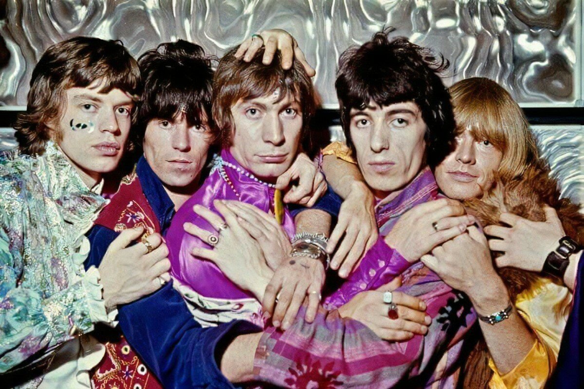I rolling. Роллинг стоунз 1967. Группа the Rolling Stones 1967. Роллинг стоунз в молодости. Группа the Rolling Stones молодые.