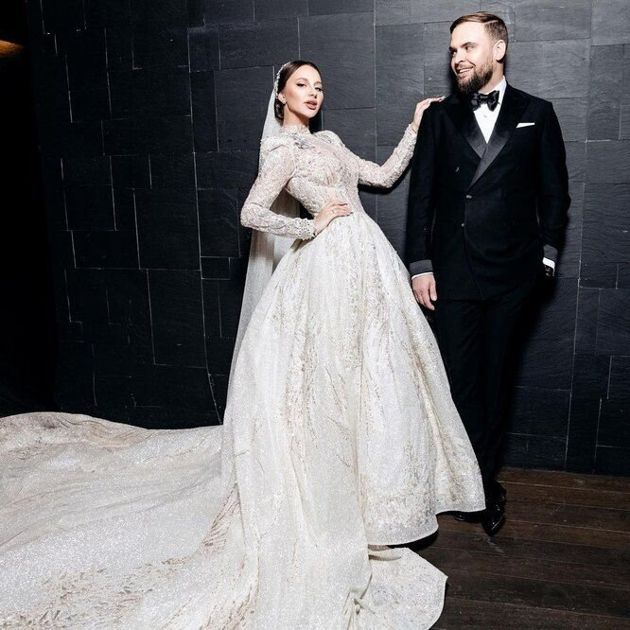 6 самых красивых свадебных платьев известных звёзд Российского шоу-бизнеса