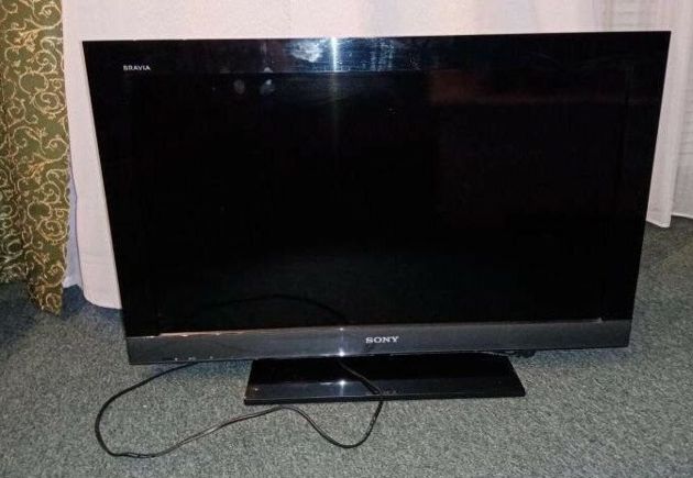 SONY model KDL-32EX402: TV is good, but without SmartTV
