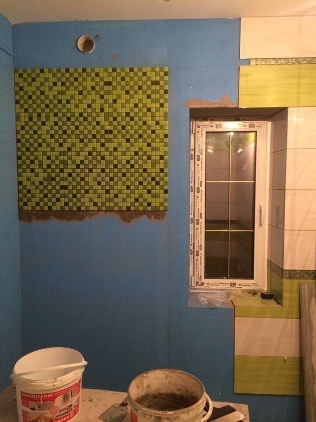 «Жена настояла именно на таком ремонте, а я согласился. Нестандартный выбор цвета в ванную комнату»
