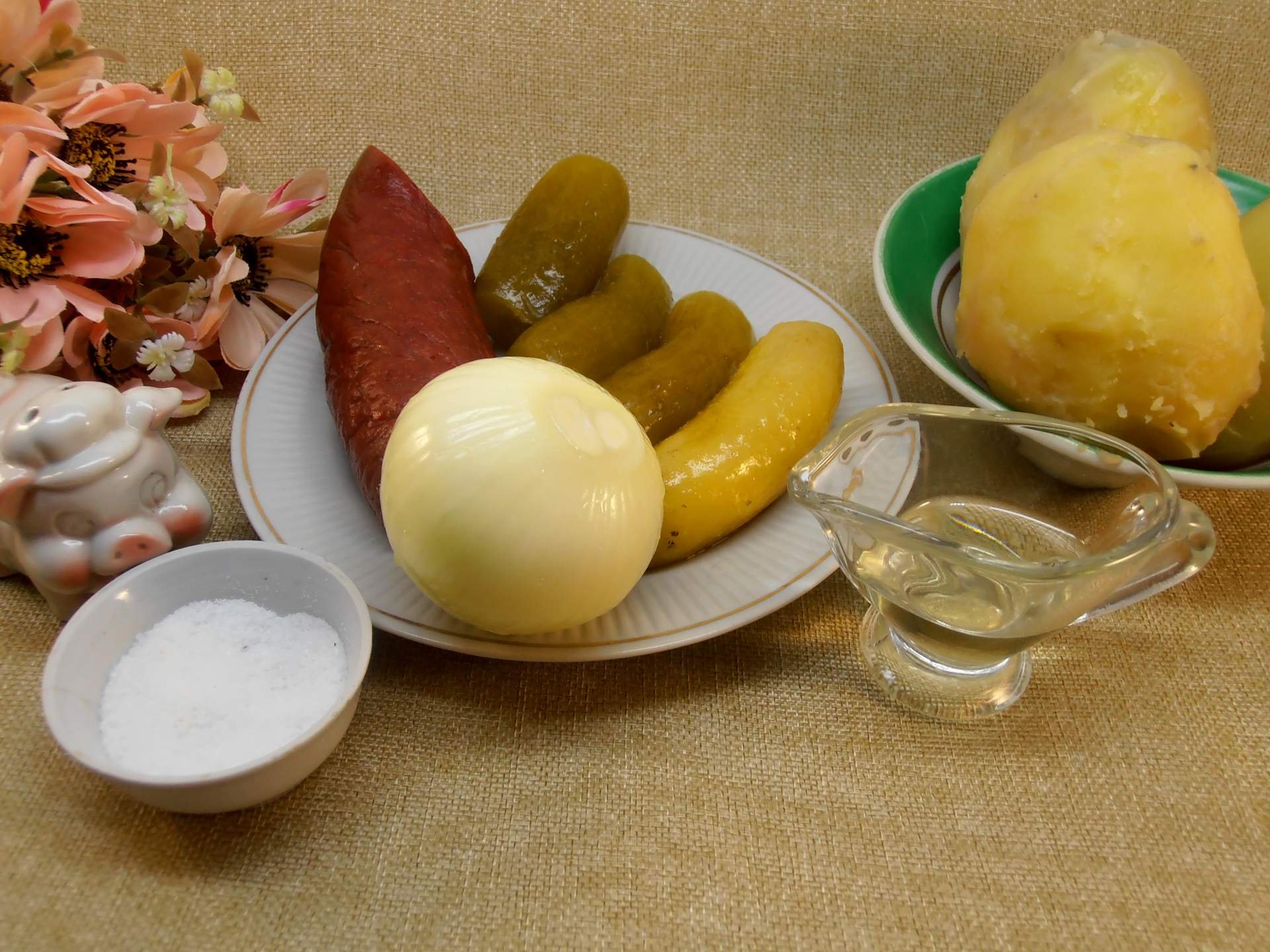 Ингредиенты для приготовления немецкого картофельного салата