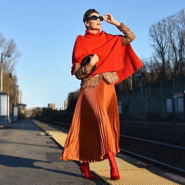 8 женщин разного типажа примерили одежду сочного оранжевого цвета – и всем идет