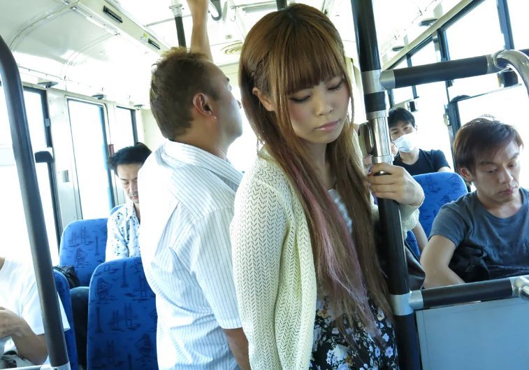 Японская мама автобусе