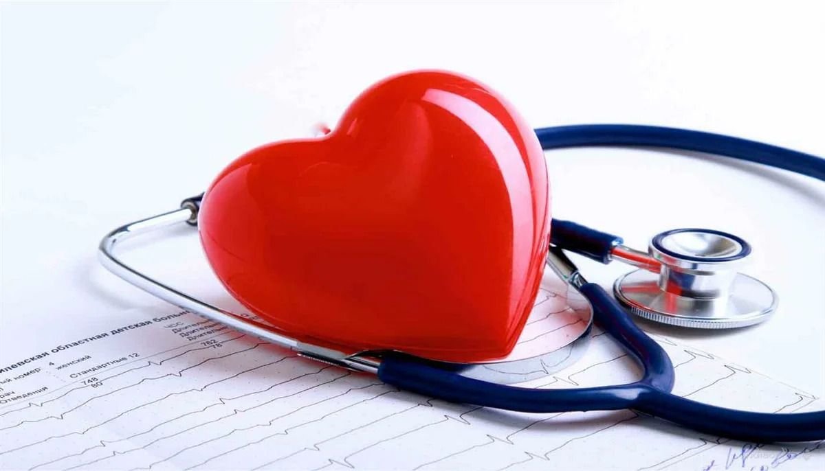 Врач сосудистой системы. Сердечно-сосудистые заболевания. Сердце медицина. Сердечнососудитсые заболевания.