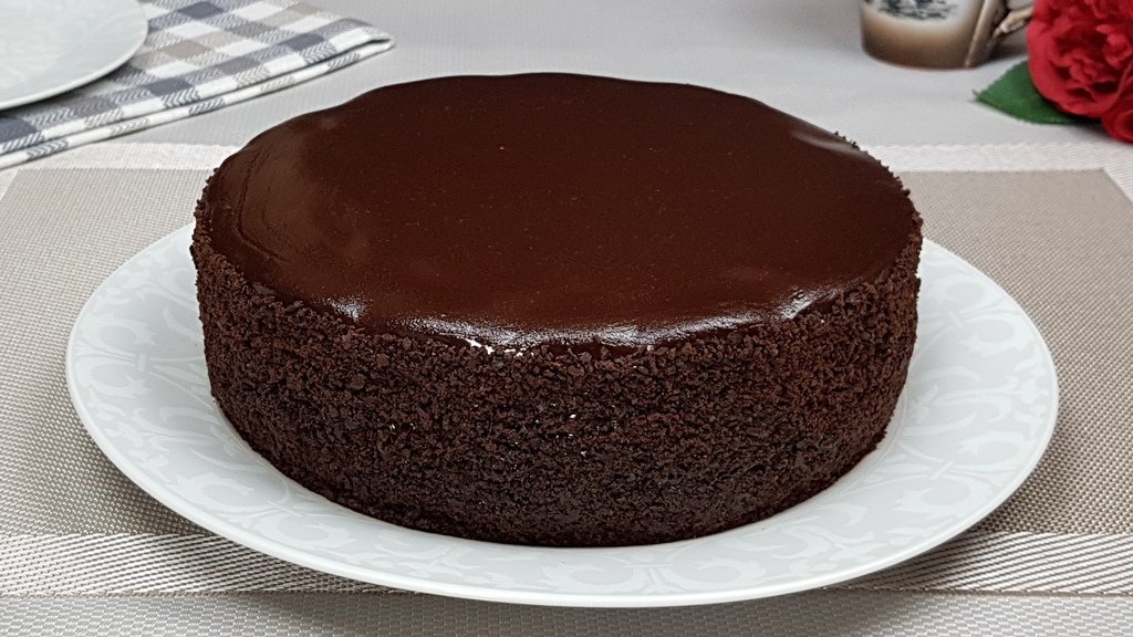 Шоколадный пирог с вишней - рецепт на канале Вкусно Просто Быстро