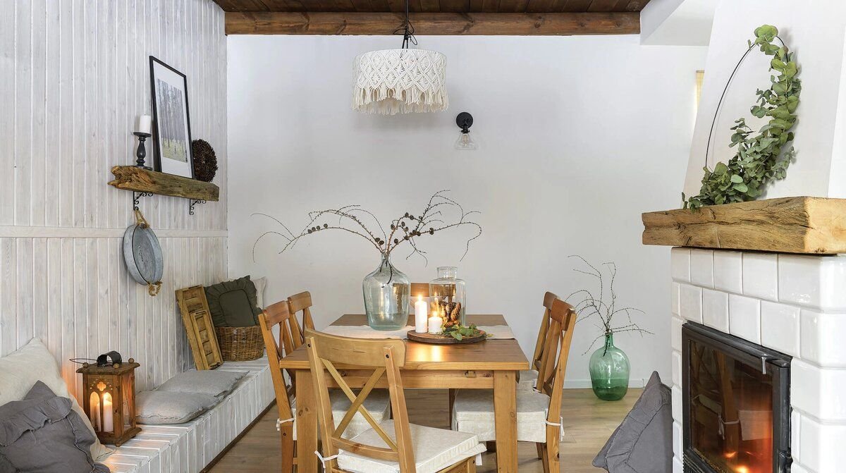 Дом - лесной оазис: современный спокойный интерьер в норвежском стиле с ретро-акцентами. Дом в единении с природой