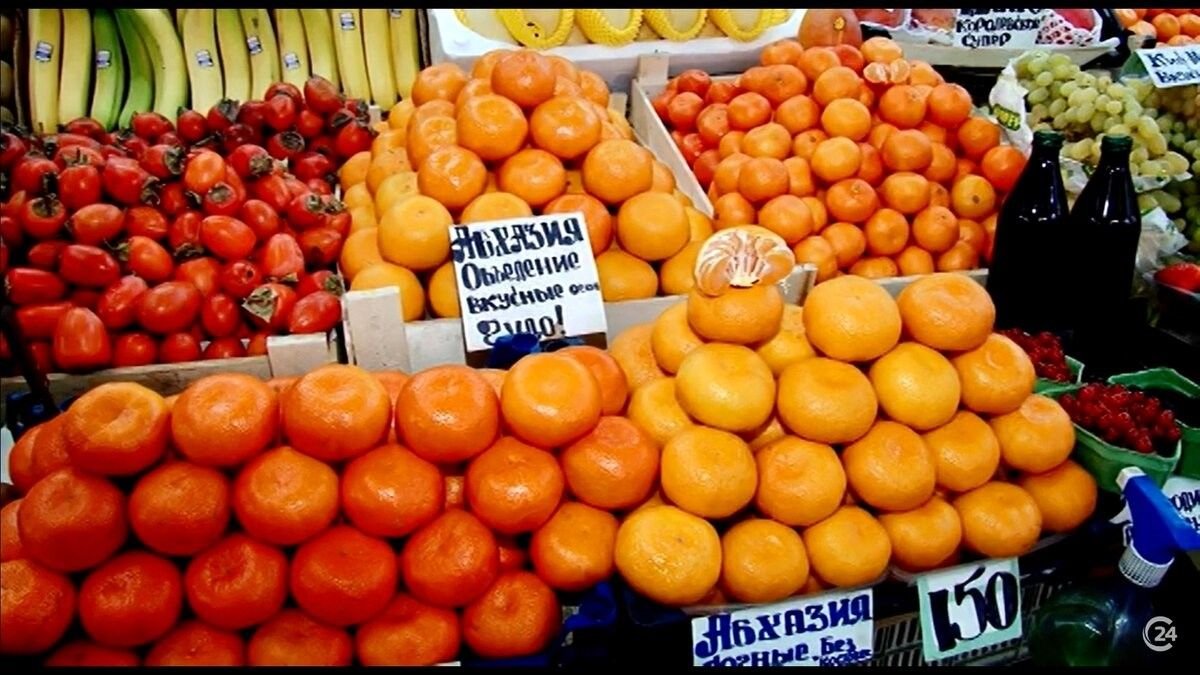 Узбек с рынка рассказал, как выбрать сладкие мандарины